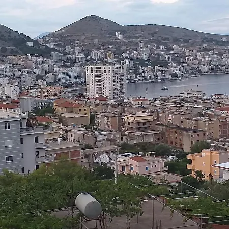 Apartment Dejli's Sarande
